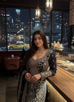 Luckily - escort in Mauritius Photo 3 of 5