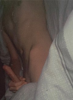 Lucky - Male escort in Al Manama Photo 5 of 7