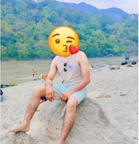 Lucky Big - Male escort in Singapore