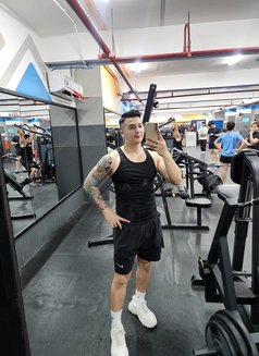 Lucky Boy - Male escort in Singapore Photo 2 of 5