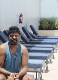 Lucky Charm - Acompañantes masculino in Dubai Photo 9 of 9