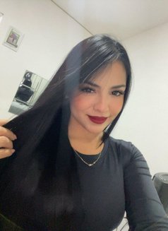 Lucky - escort in Abu Dhabi Photo 3 of 3