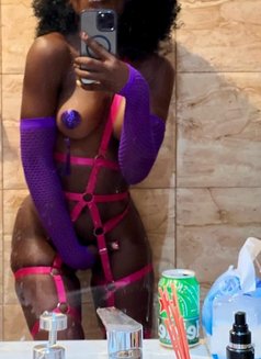 Olivia - escort in Kampala Photo 3 of 3