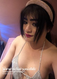 Lucky - Transsexual escort in Abu Dhabi Photo 2 of 2