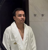 Lucky - masseur in Macao