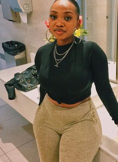 Lucky, From South Africa 🇿🇦 - puta in Kathmandu Photo 8 of 11