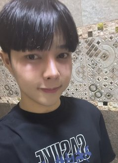 Lucky - Male escort in Bangkok Photo 17 of 17