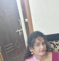 Lucky - Transsexual escort in Hyderabad