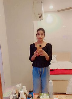 Lucky - Transsexual escort in Hyderabad Photo 3 of 5