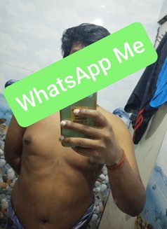 Lucky - Male escort in Bhubaneshwar Photo 4 of 5