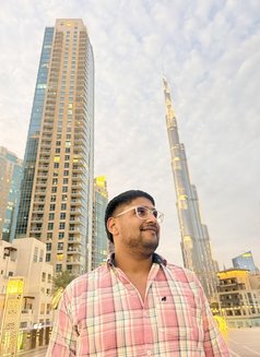 Lucky - Male escort in Dubai Photo 7 of 8