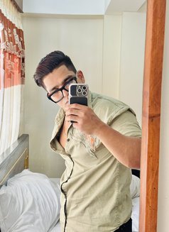 Lucky - Male escort in Kathmandu Photo 7 of 7