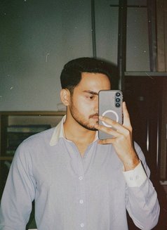 Lucky - Acompañantes masculino in New Delhi Photo 1 of 1
