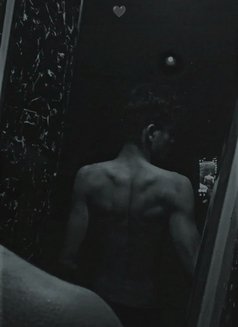 Siddharth - Male escort in Mumbai Photo 1 of 2