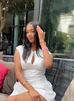 Cami - escort in Nairobi Photo 8 of 9