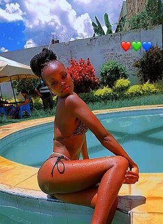 Lucky(kilimani) - escort in Nairobi Photo 3 of 4