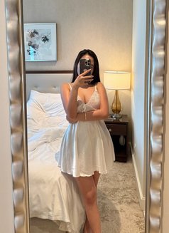 lexi - masseuse in Al Manama Photo 7 of 9