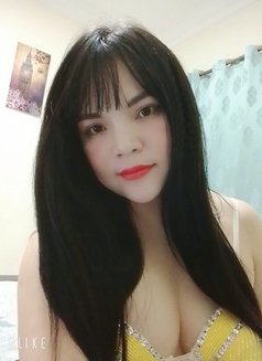 Lucky Need You Help - puta in Abu Dhabi Photo 3 of 4