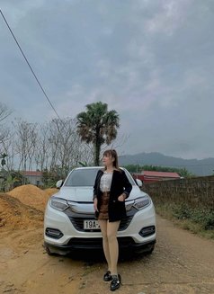 Lucky Need You Help - puta in Abu Dhabi Photo 4 of 4