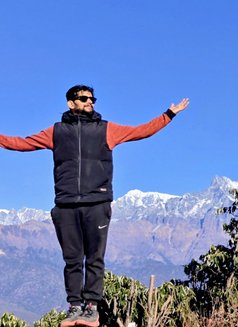 Lucky - Acompañantes masculino in Pokhara Photo 2 of 2