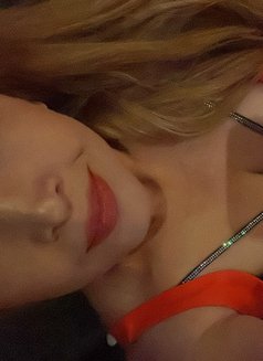 Lucky - dominatrix in Guangzhou Photo 4 of 8