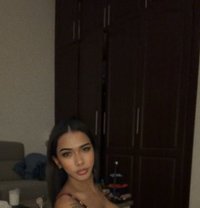 Lucky only for video call not meet - Transsexual escort in Doha