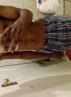 Lucky - Male escort in Johannesburg Photo 1 of 2