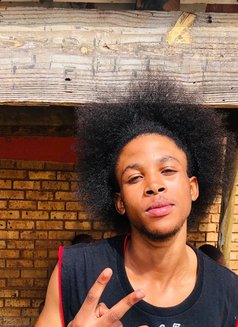 Lucky - Male escort in Johannesburg Photo 2 of 2