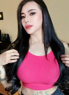 Lucky - escort in Abu Dhabi Photo 3 of 3