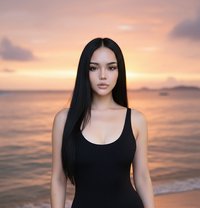 Lucky - masseuse in Al Manama