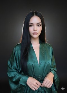 Lucky - Masajista in Al Manama Photo 6 of 6