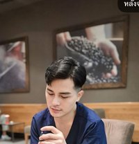 Lucky - Masajista in Ruwais