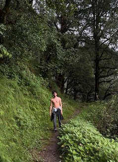 Lucky Top - Male escort in Greater Noida Photo 17 of 20