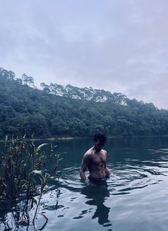 Lucky Top - Male escort in Greater Noida Photo 18 of 20