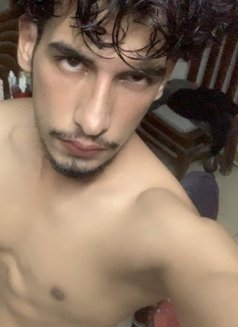 Lucky Top - Acompañantes masculino in Greater Noida Photo 24 of 24