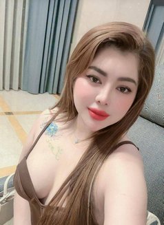 Lucky - escort in Al Manama Photo 1 of 6