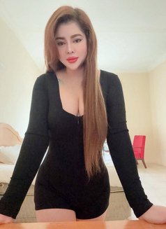 Lucky - escort in Al Manama Photo 5 of 6