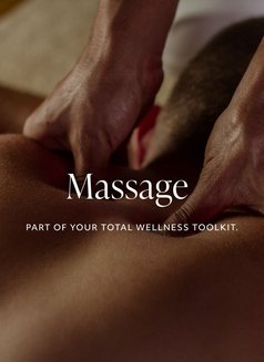 Lucky Thai massage Professional - puta in Riyadh Photo 3 of 8