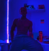 Lucky - Male escort in Dubai