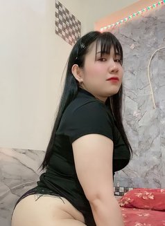 Lucky6995 - masseuse in Ras al-Khaimah Photo 2 of 5