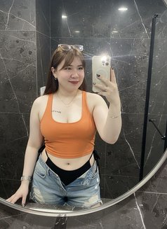 Lucky6995 - masseuse in Ras al-Khaimah Photo 3 of 5