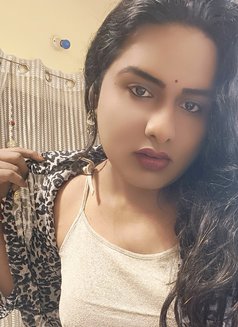Luckybaby - Transsexual escort in Hyderabad Photo 6 of 8