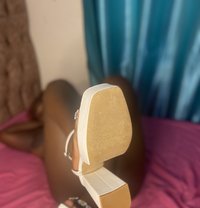 Luckysha Baby - puta in Nairobi