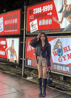 Lucy 23 Hard Big C - Transsexual escort in Hong Kong Photo 10 of 26