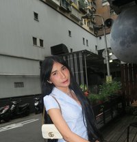 Lucy Young Big Cock - Transsexual escort in Tokyo