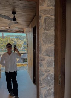 Lucy Boyy - Male escort in Riyadh Photo 1 of 4