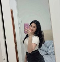 Lucy - masseuse in Jakarta Photo 2 of 10
