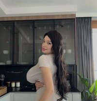 Lucy - escort in Jeddah