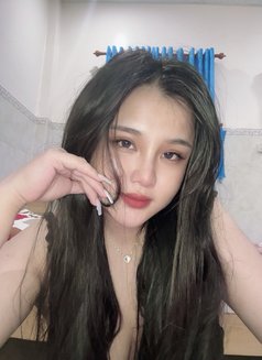 Lucy - escort in Riyadh Photo 1 of 5