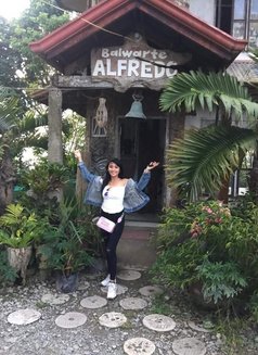 Stephannie - Intérprete de adultos in Cebu City Photo 3 of 5